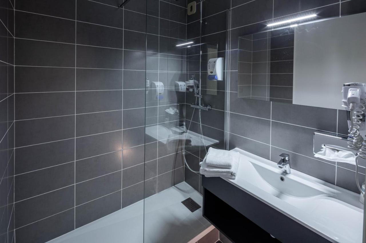 Logis Hotel Noemys Brive - Restaurant Le Teinchurier Bagian luar foto