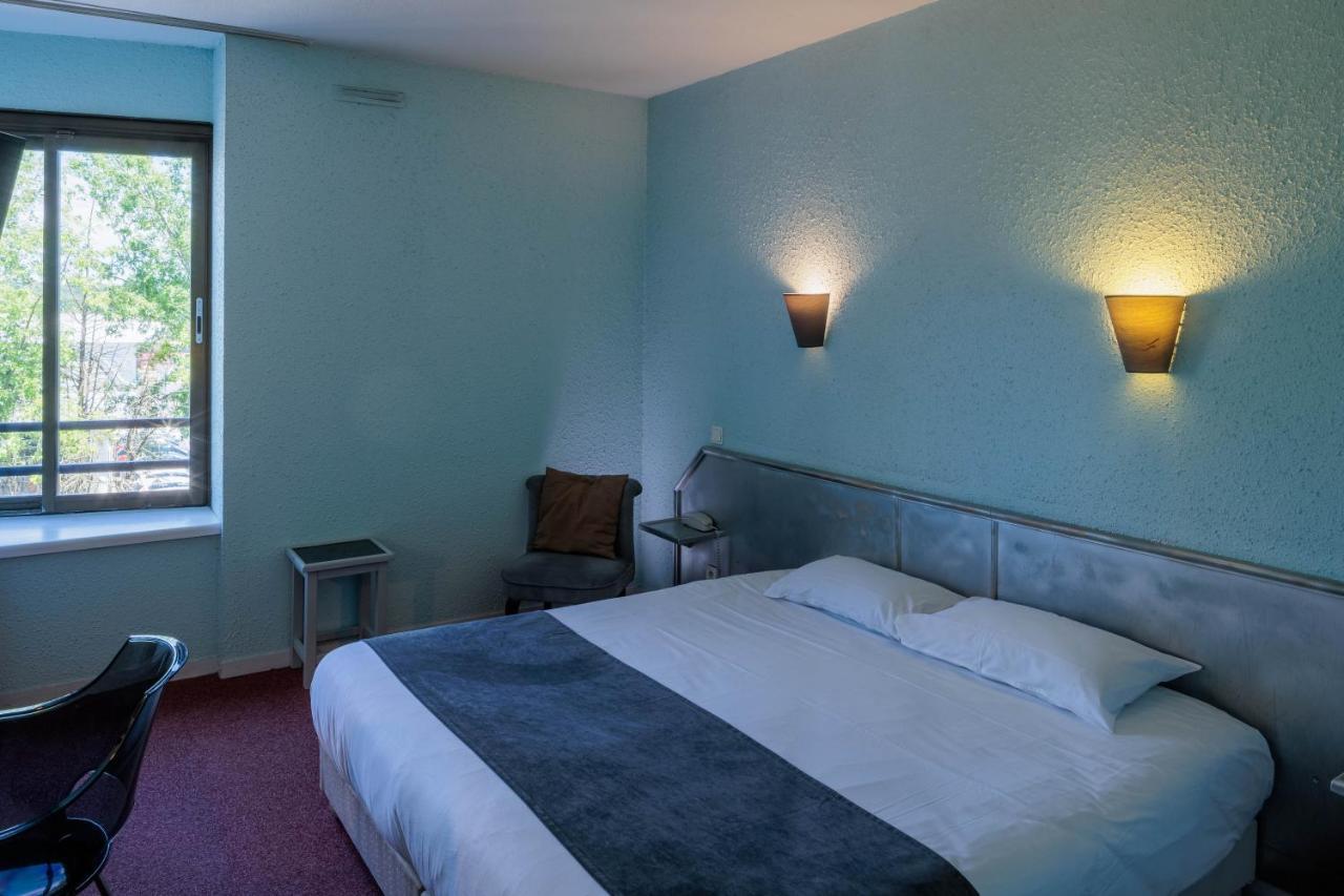 Logis Hotel Noemys Brive - Restaurant Le Teinchurier Bagian luar foto