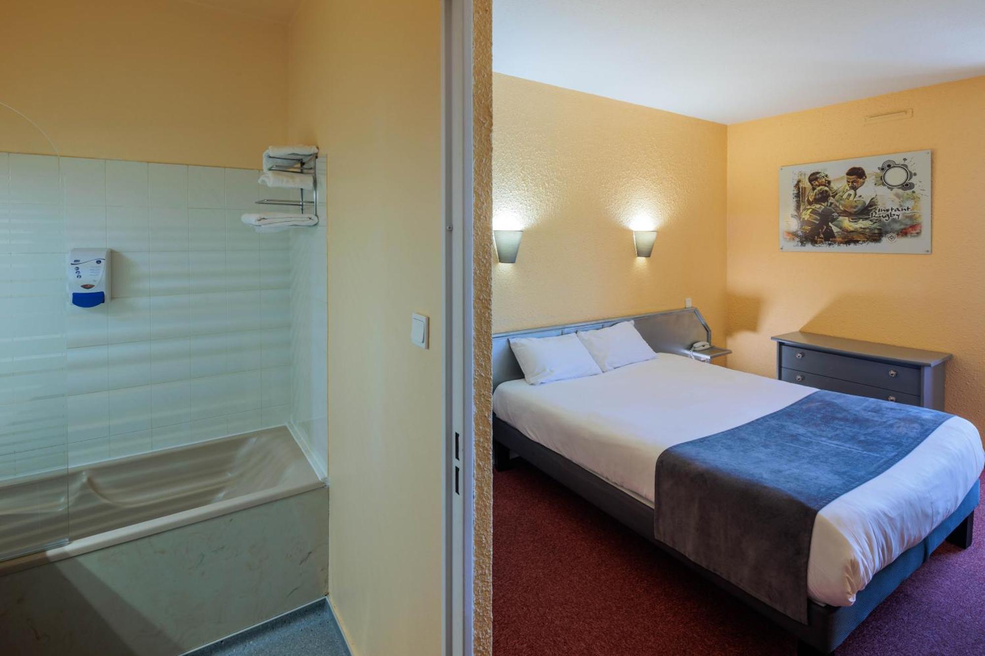 Logis Hotel Noemys Brive - Restaurant Le Teinchurier Ruang foto